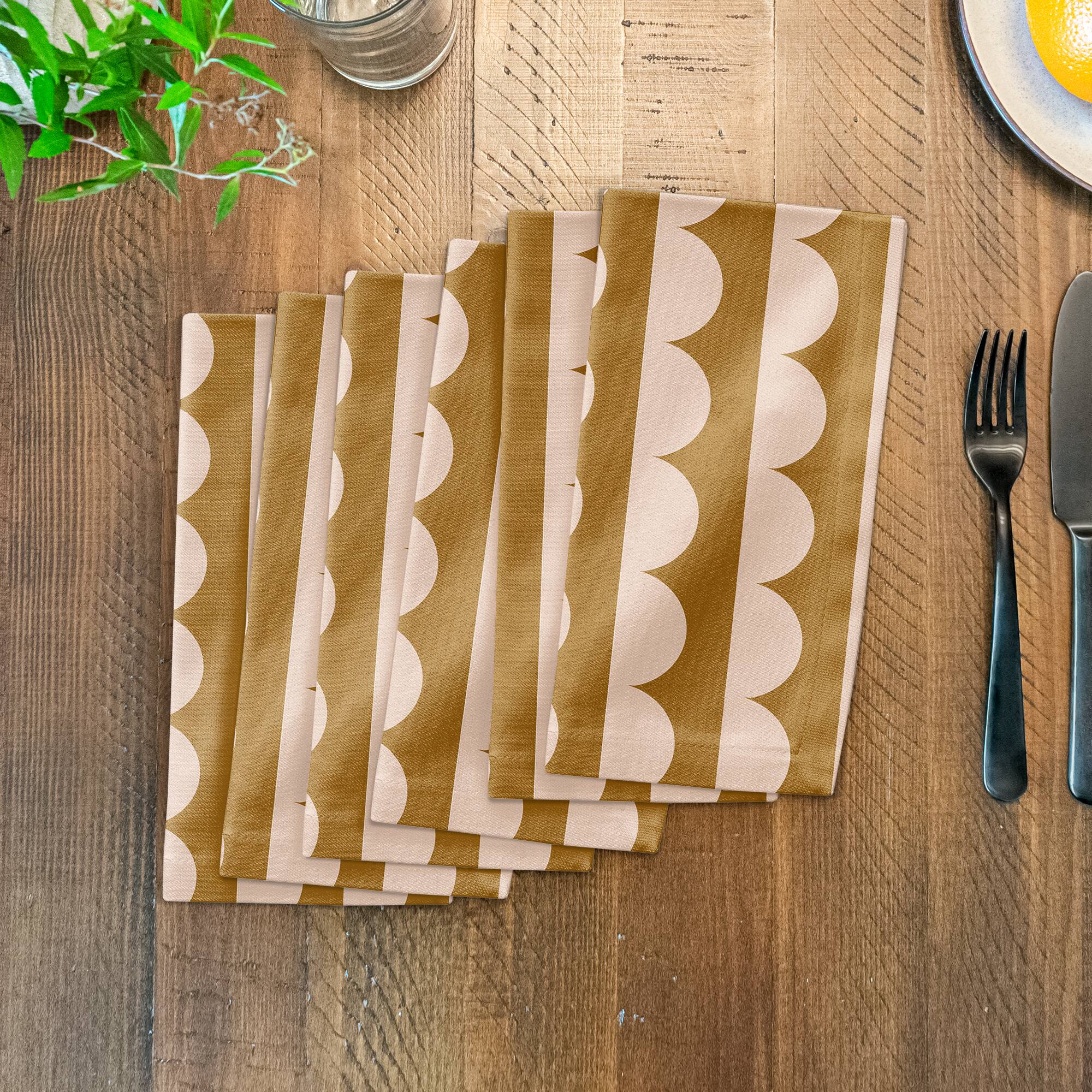 Scalloped Circle 10" x 10" Cotton Twill Napkin